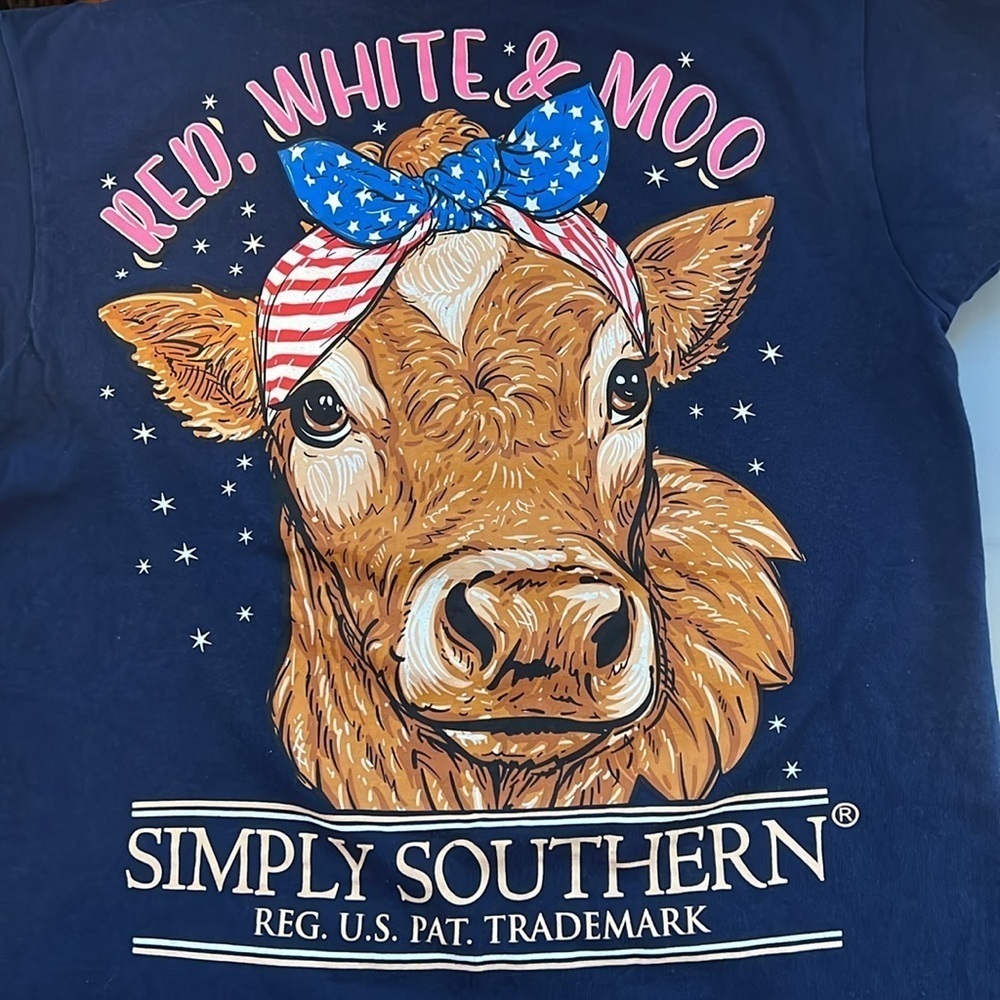 Simply Southern Red White and MOO Patriotic Shirt S